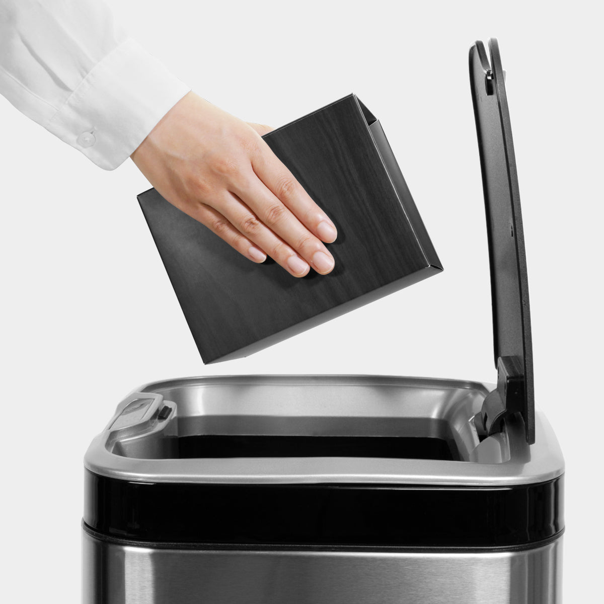 使用後はそのままゴミ箱へ