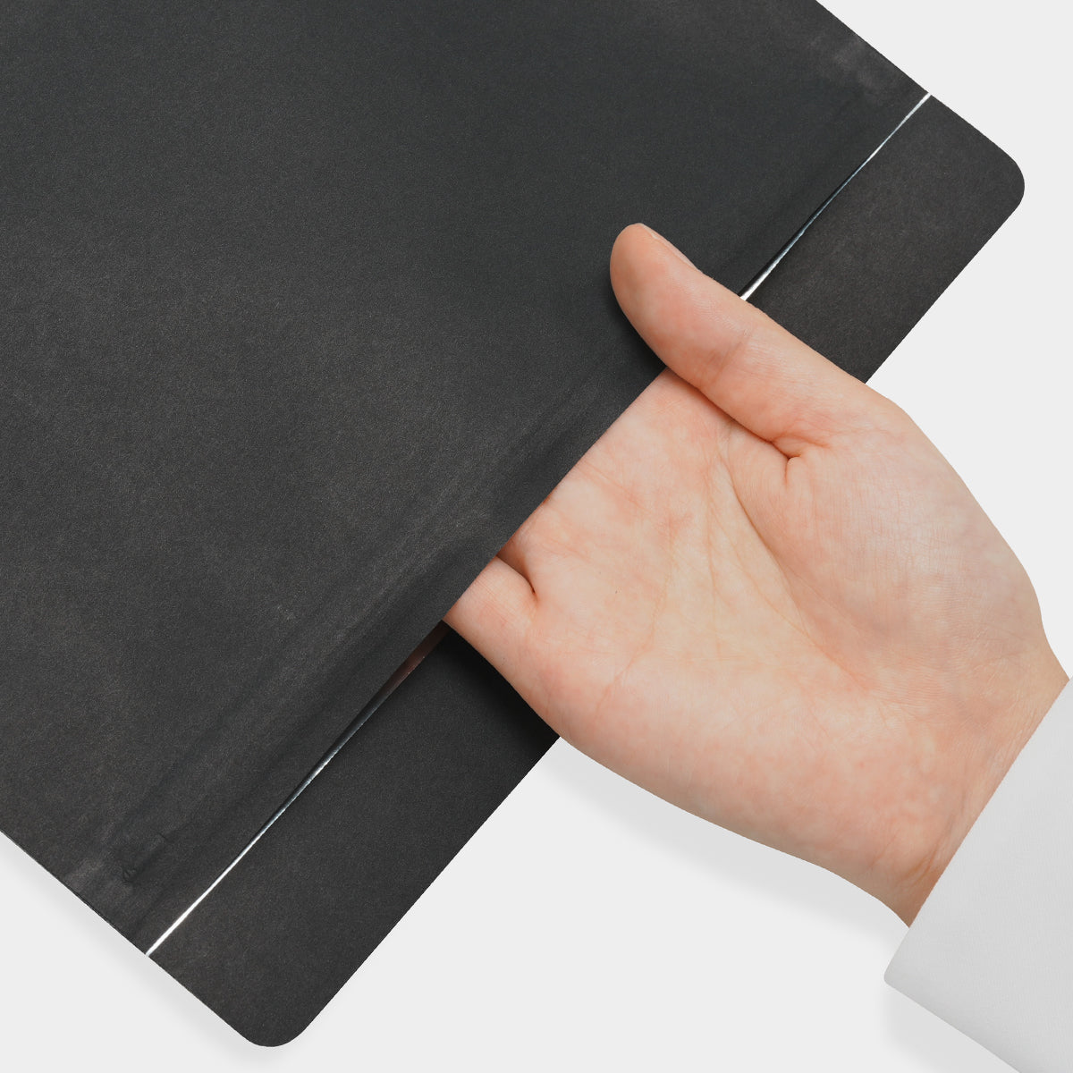 強力防臭袋 穴付きチャック付き Lサイズ ブラック