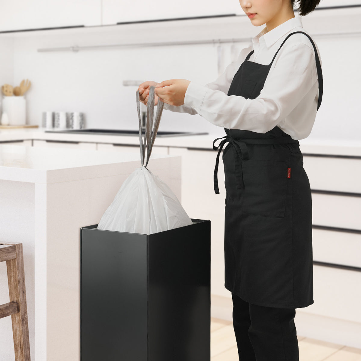 ひも付きゴミ袋 つるつるタイプ 乳白色 70L